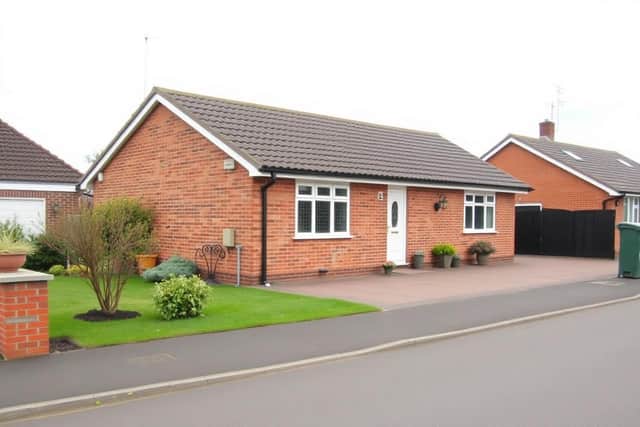 3 bedroom bungalow, Grange Close, Reading